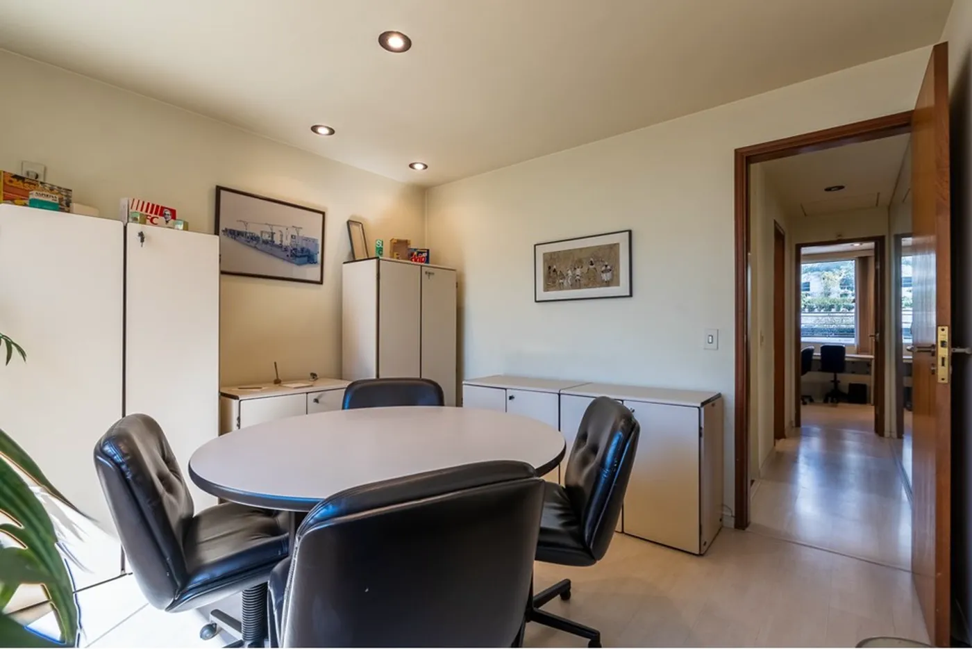 MDB 2649 Prédio 601971016-481 - REMAX Empire Exclusividades MDB 2649 Prédio 601971016-481 - REMAX Empire Exclusividades