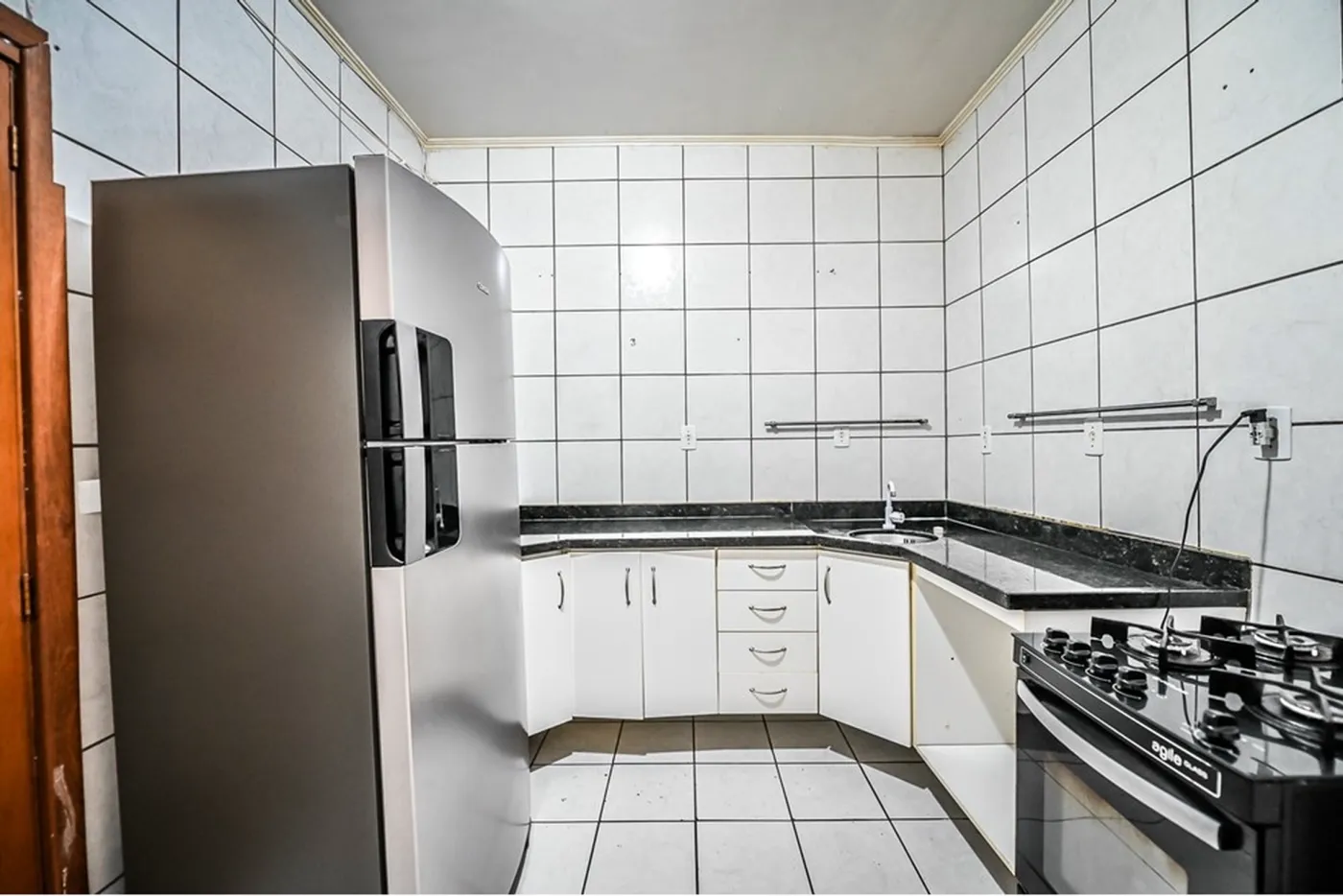 MDGV 690 Apto 612481037-102 - REMAX Andar de Cima Exclusividades
