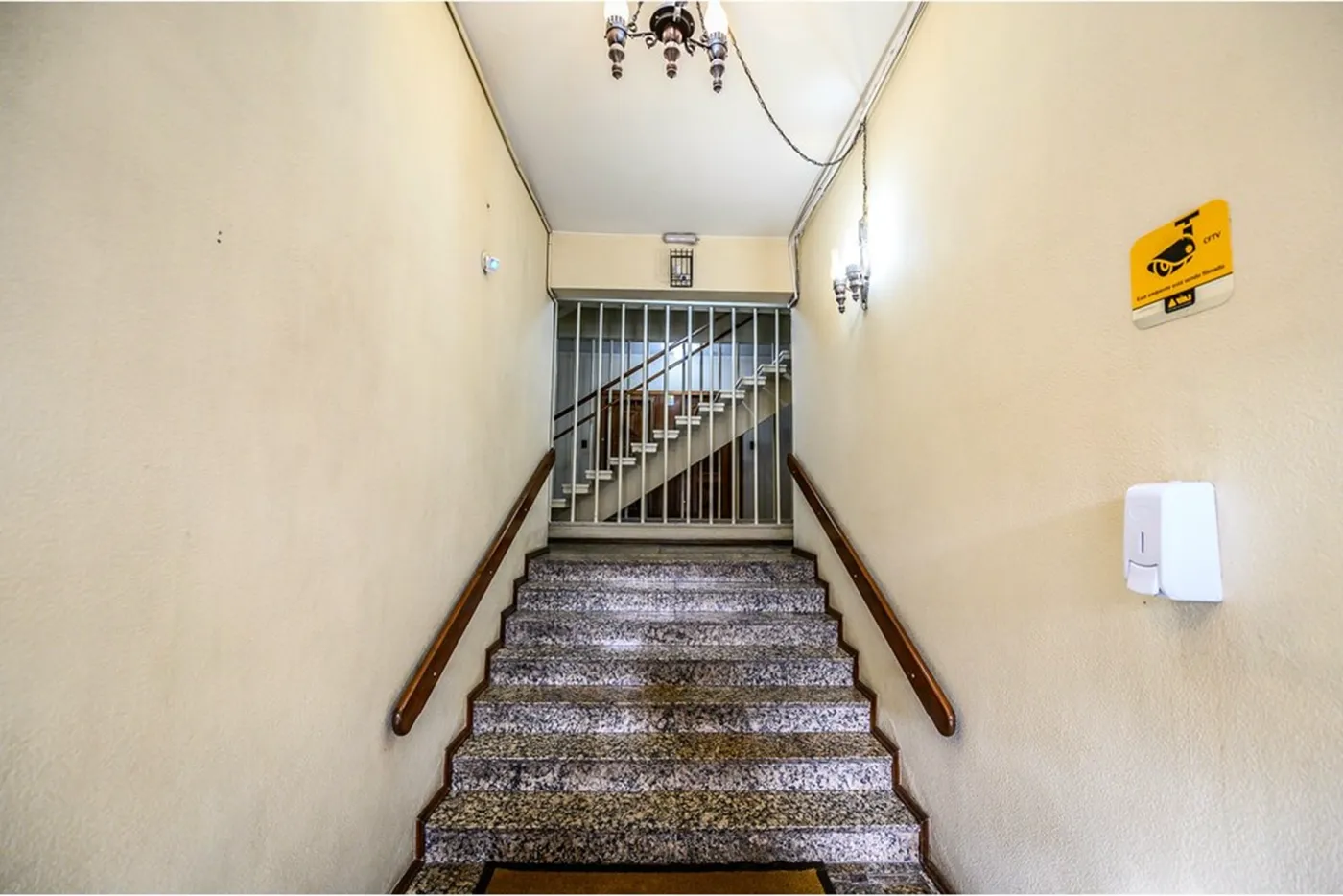 MDGV 690 Apto 612481037-102 - REMAX Andar de Cima Exclusividades