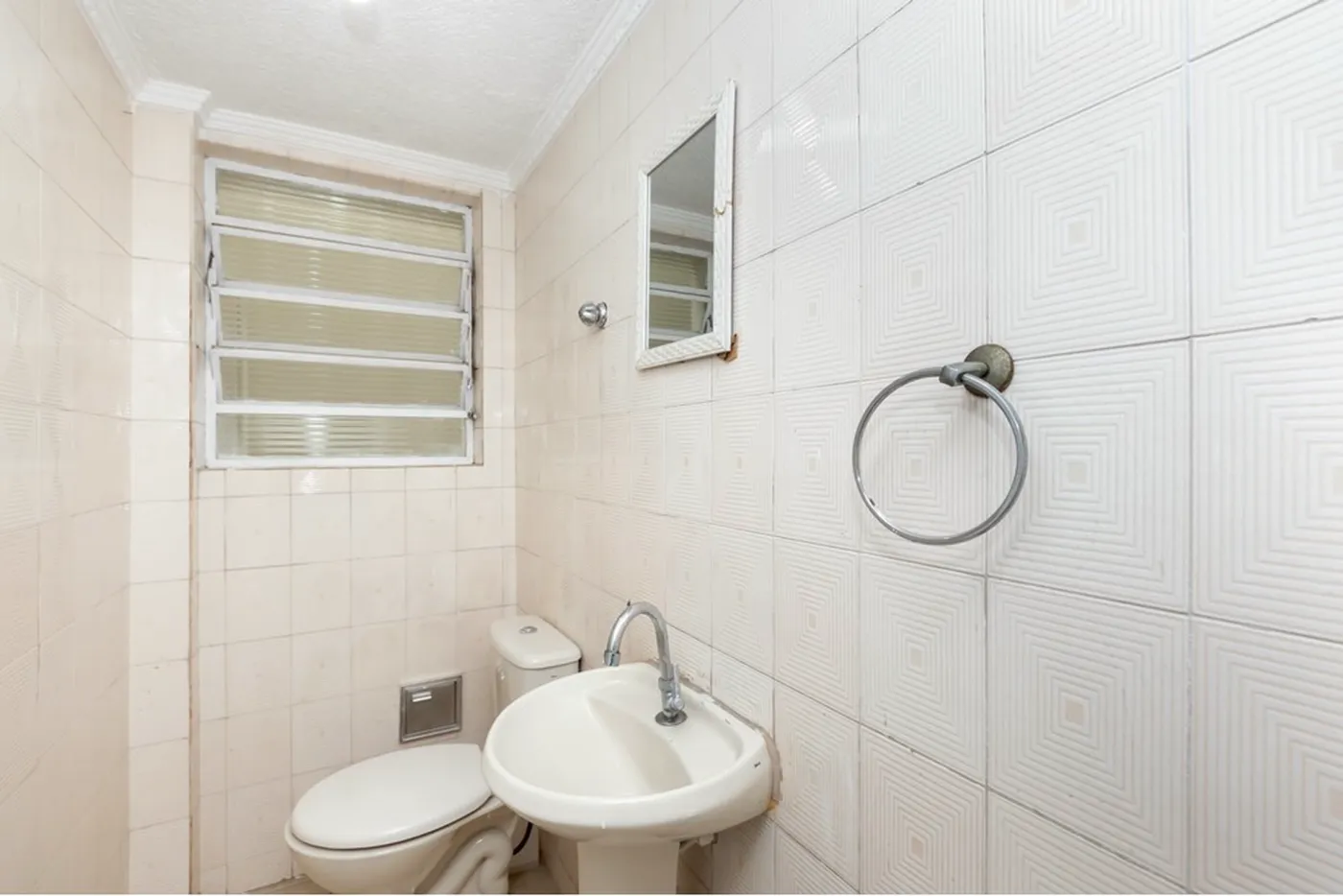 TBM 487 Casa 602291039-5 - REMAX B12 Exclusividades TBM 487 Casa 602291039-5 - REMAX B12 Exclusividades