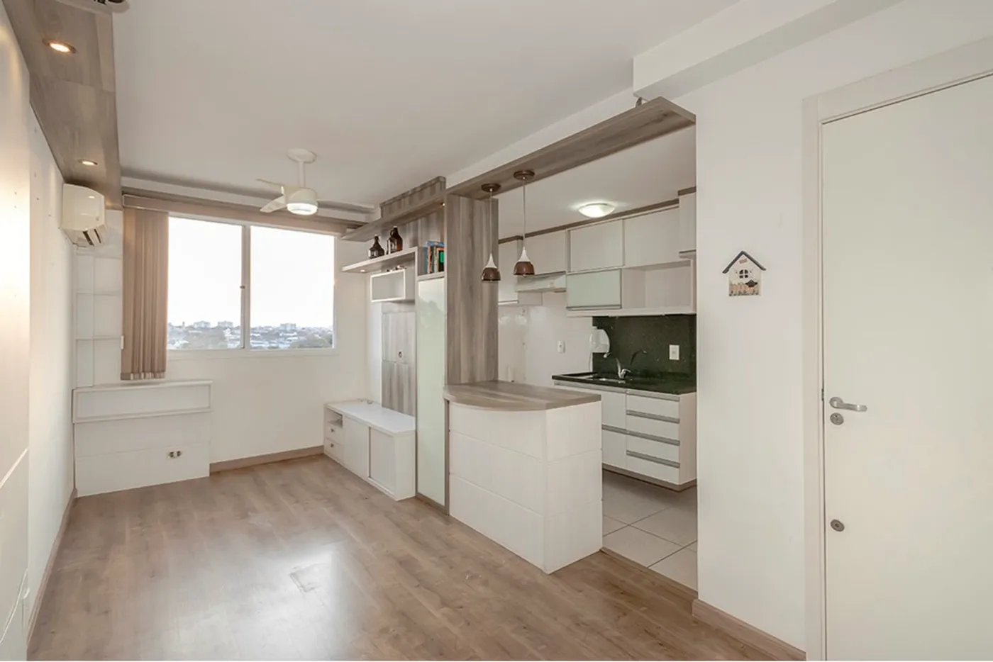 SEFRS 720 Apto 612521044-62 - REMAX Place Exclusividades SEFRS 720 Apto 612521044-62 - REMAX Place Exclusividades