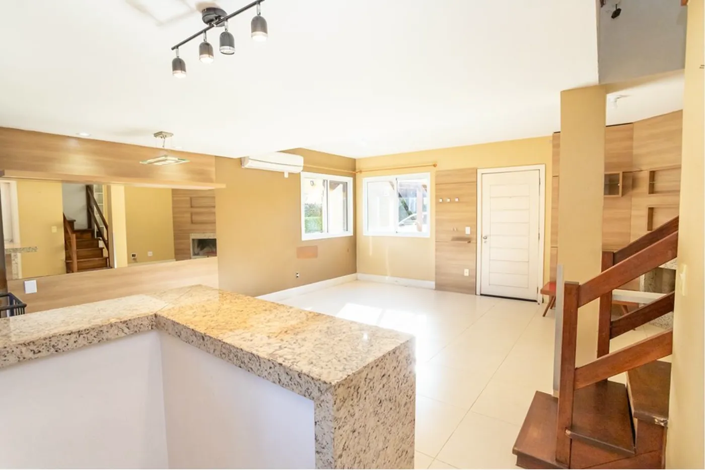MQV 20 Casa 612481068-185 - REMAX Andar de Cima Exclusividades