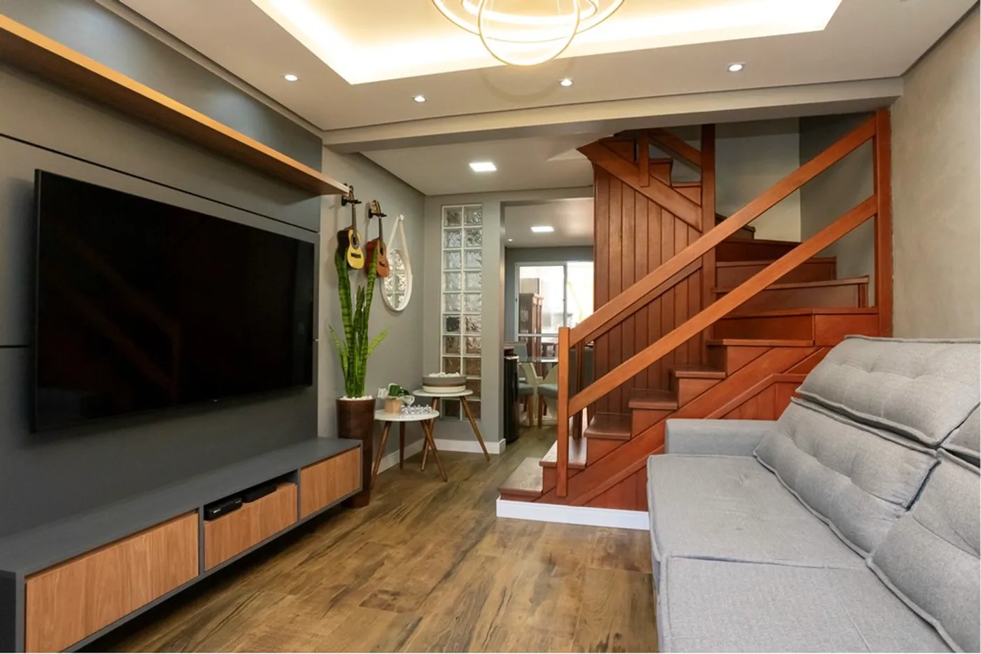HJAF 801 Casa 612481068-189 - REMAX Andar de Cima Exclusividades