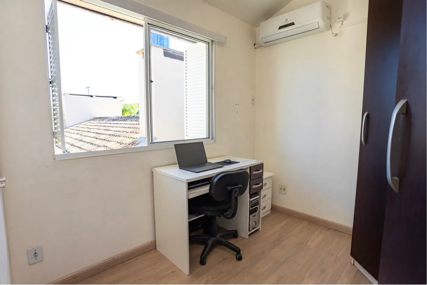 HJAF 801 Casa 612481068-189 - REMAX Andar de Cima Exclusividades