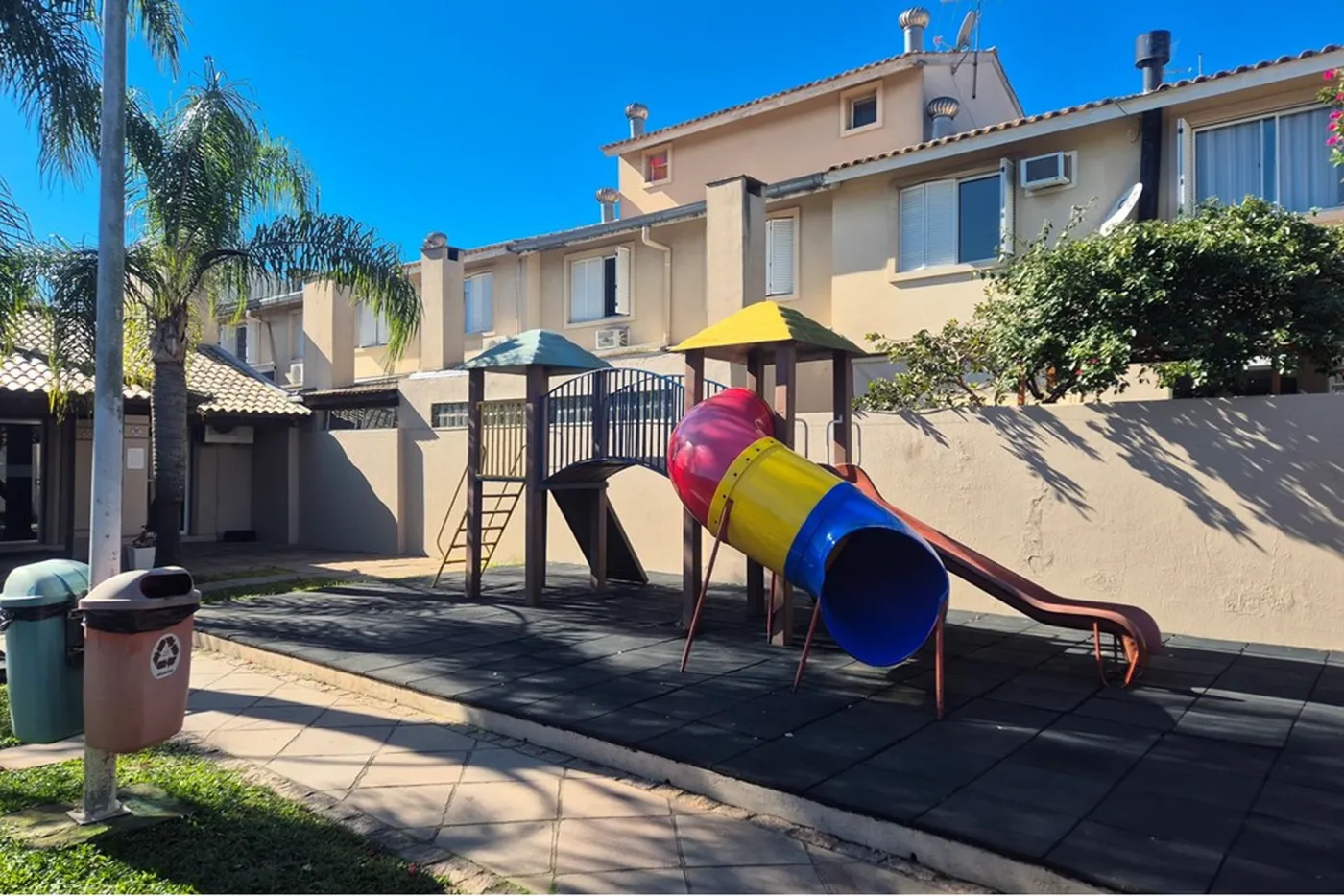 HJAF 801 Casa 612481068-189 - REMAX Andar de Cima Exclusividades
