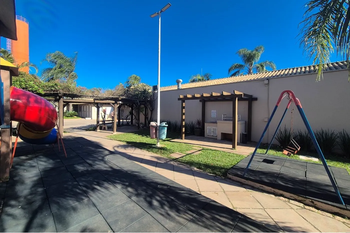 HJAF 801 Casa 612481068-189 - REMAX Andar de Cima Exclusividades