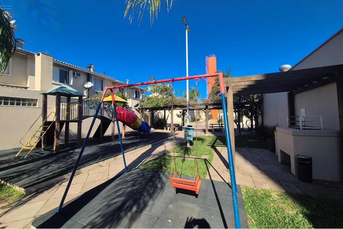 HJAF 801 Casa 612481068-189 - REMAX Andar de Cima Exclusividades