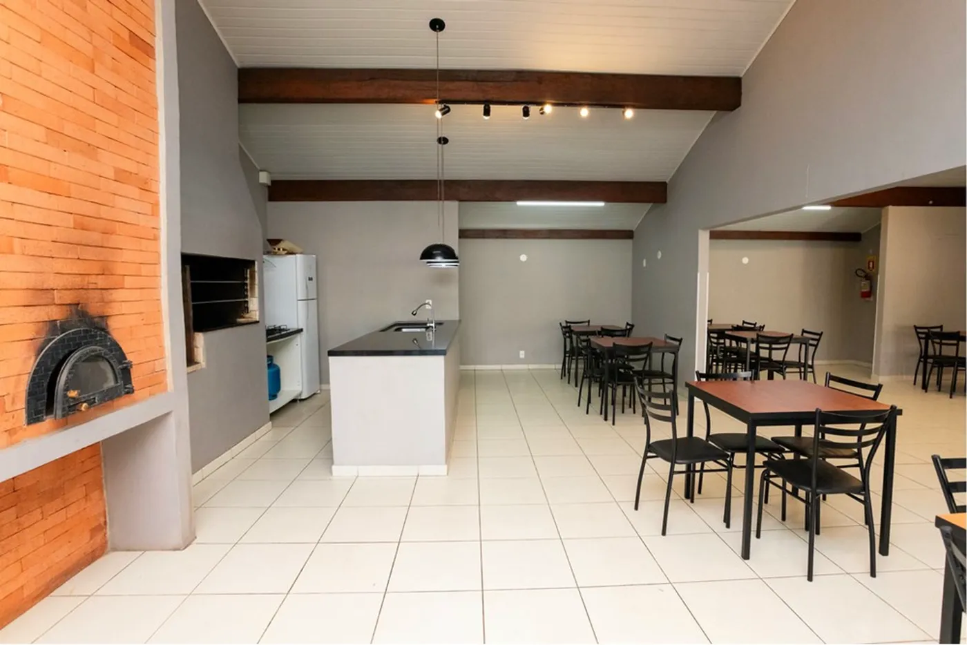 HJAF 801 Casa 612481068-189 - REMAX Andar de Cima Exclusividades