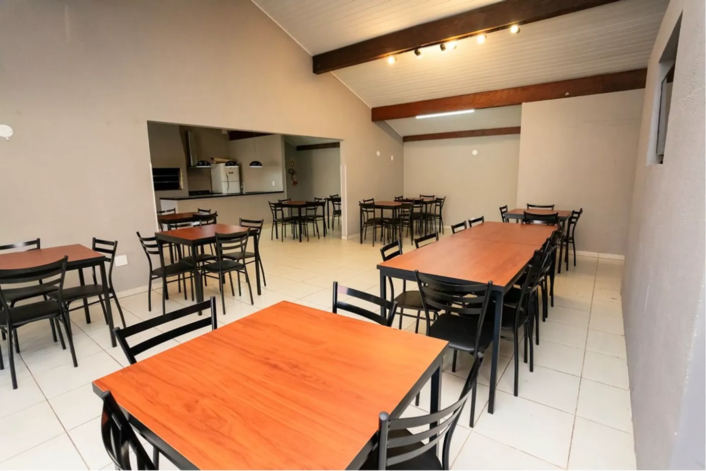 HJAF 801 Casa 612481068-189 - REMAX Andar de Cima Exclusividades