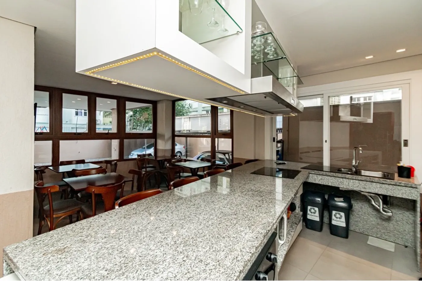 MDDDJ 942 Apto 610221010-15 - REMAX Donno Exclusividades