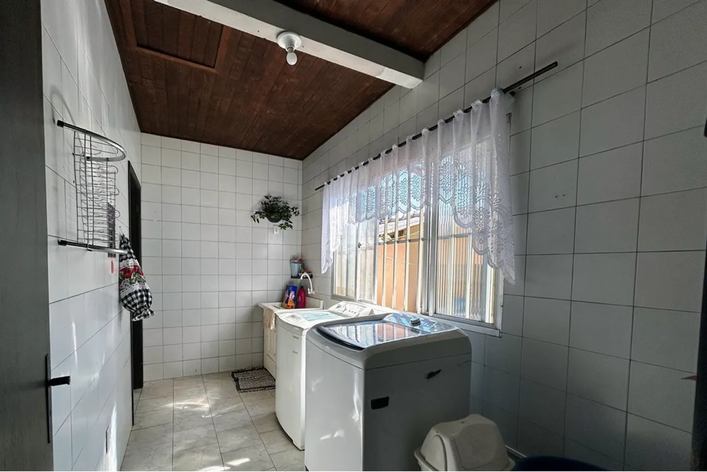 CES 70 Casa 612481060-13 - REMAX Andar de Cima Exclusividades