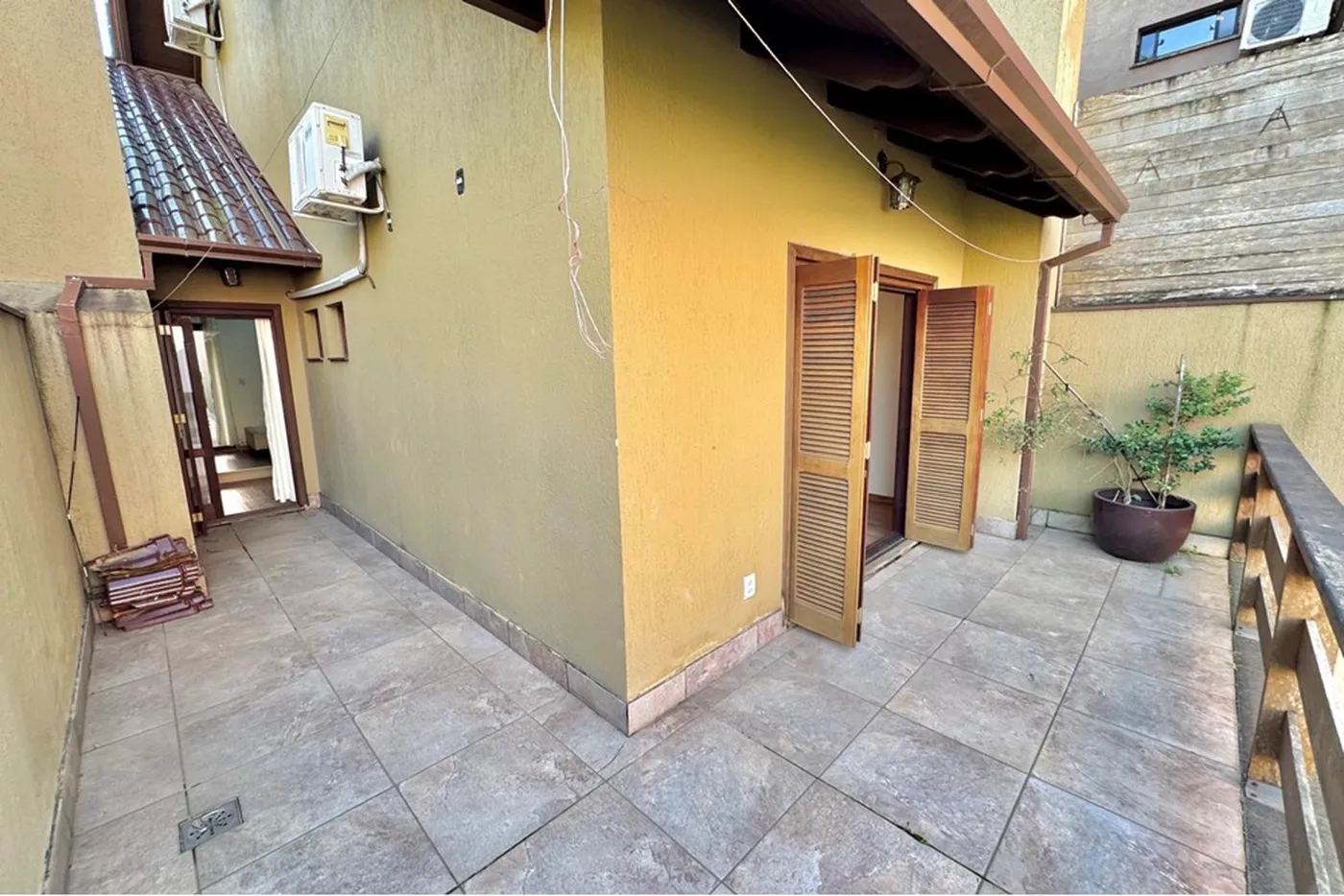 SDJDBC 711 610441004-5 - REMAX Diamond Orla Exclusividades