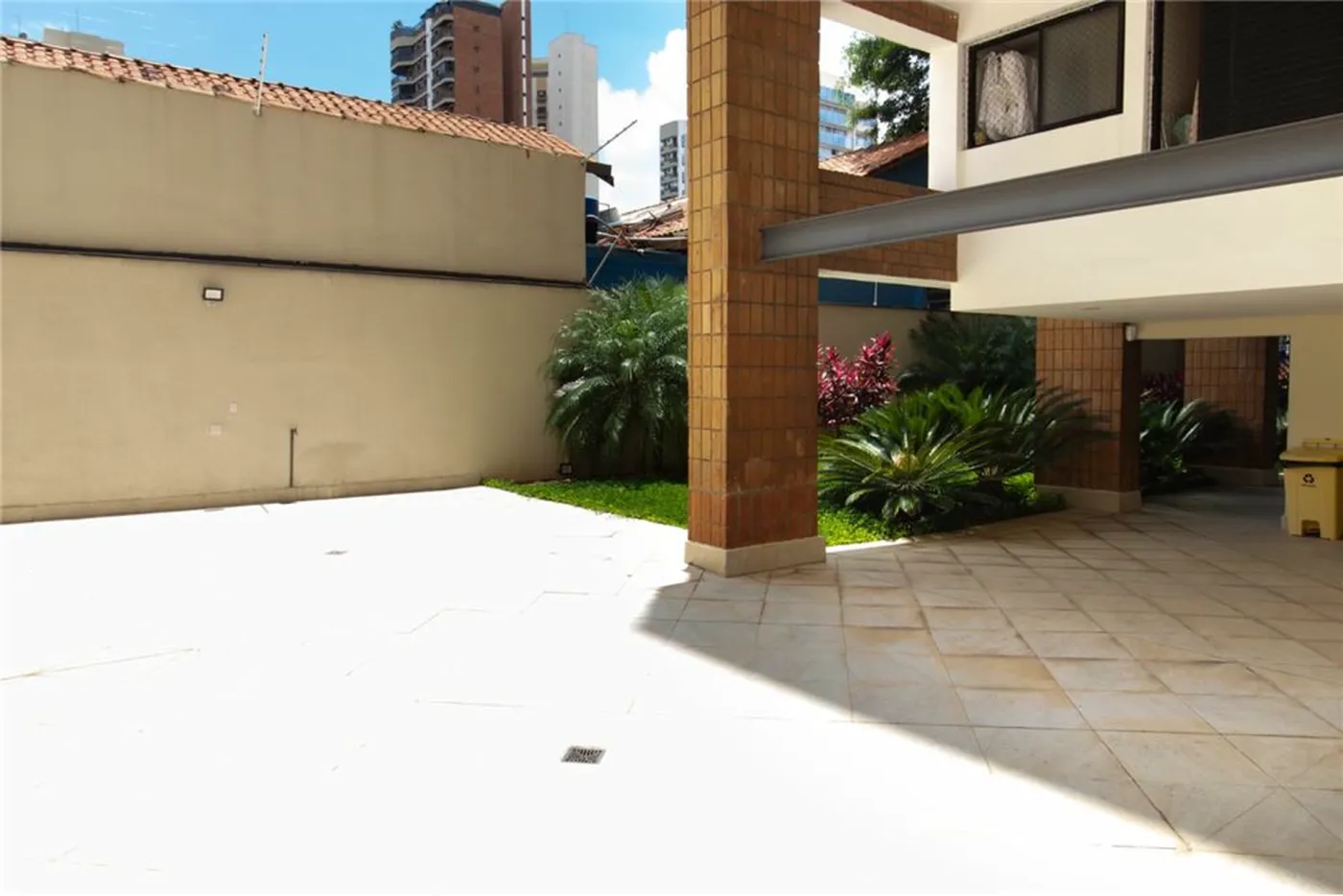 CBJAS 1197 Apto 601971018-1244 - REMAX Empire Exclusividades CBJAS 1197 Apto 601971018-1244 - REMAX Empire Exclusividades