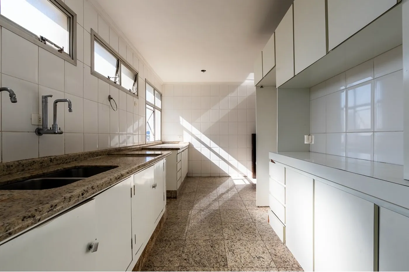 MP 75 Apto 601971047-9 - REMAX Empire Exclusividades MP 75 Apto 601971047-9 - REMAX Empire Exclusividades