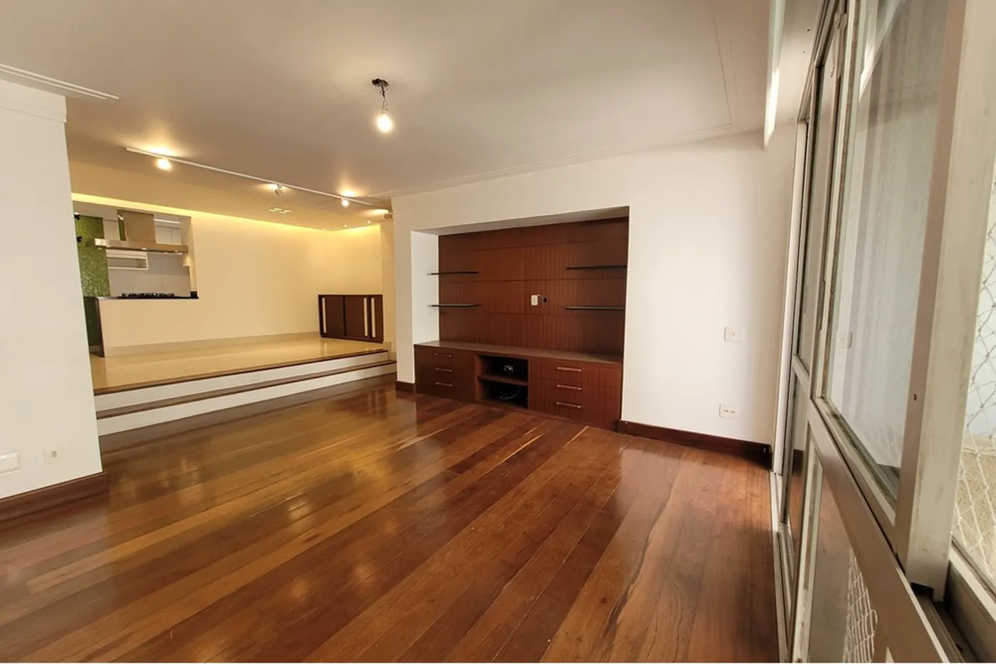 MJ 493 Apto 601971076-44 - REMAX Empire Exclusividades MJ 493 Apto 601971076-44 - REMAX Empire Exclusividades