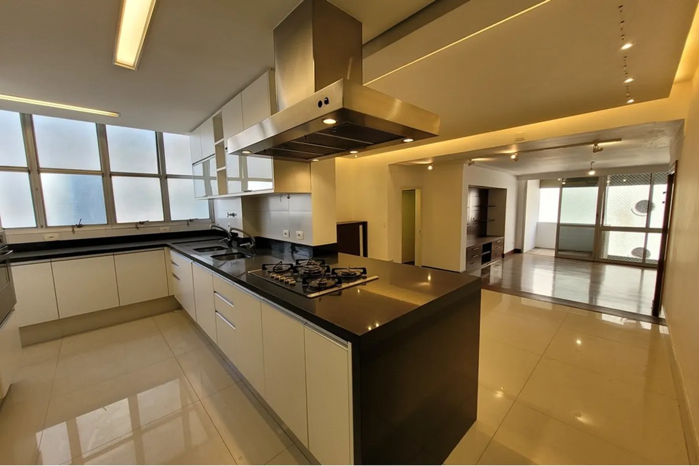 MJ 493 Apto 601971076-44 - REMAX Empire Exclusividades MJ 493 Apto 601971076-44 - REMAX Empire Exclusividades
