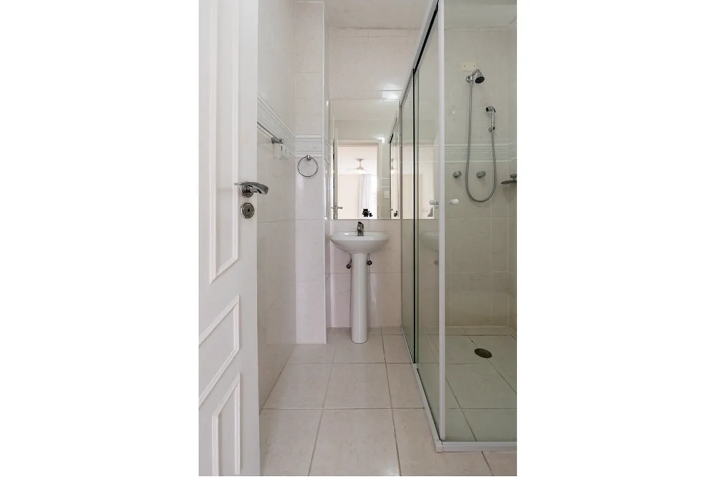 IDC 133 Apto 601971051-51 - REMAX Empire Exclusividades IDC 133 Apto 601971051-51 - REMAX Empire Exclusividades