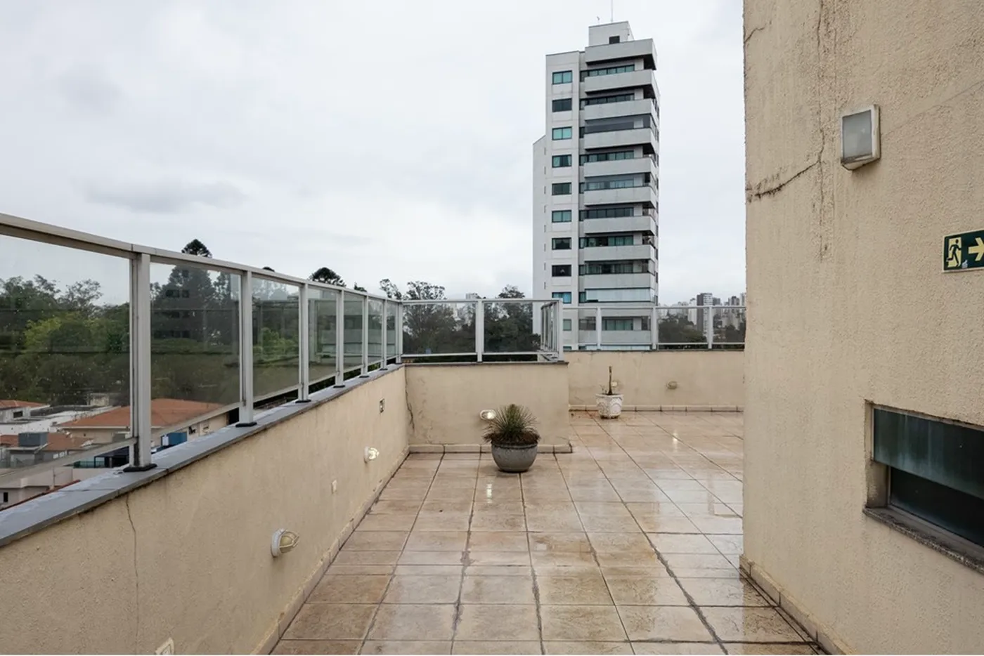 IDC 133 Apto 601971051-51 - REMAX Empire Exclusividades IDC 133 Apto 601971051-51 - REMAX Empire Exclusividades
