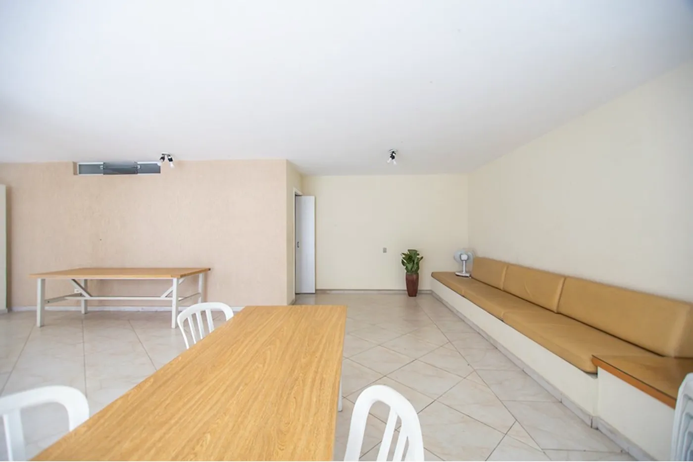 HDVF 375 Apto 601081042-65 - REMAX Lepex Exclusividades
