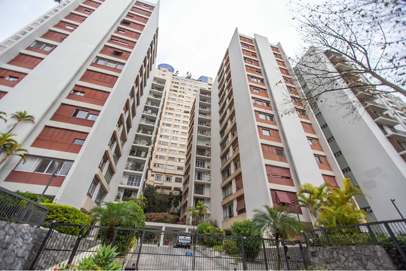 HDVF 375 Apto 601081042-65 - REMAX Lepex Exclusividades