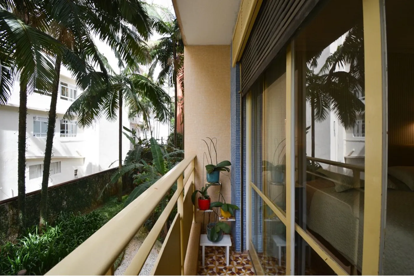 HH 235 Apto 601241057-19 - REMAX Ville Exclusividades