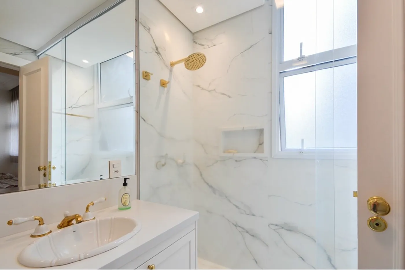 HH 235 Apto 601241057-19 - REMAX Ville Exclusividades