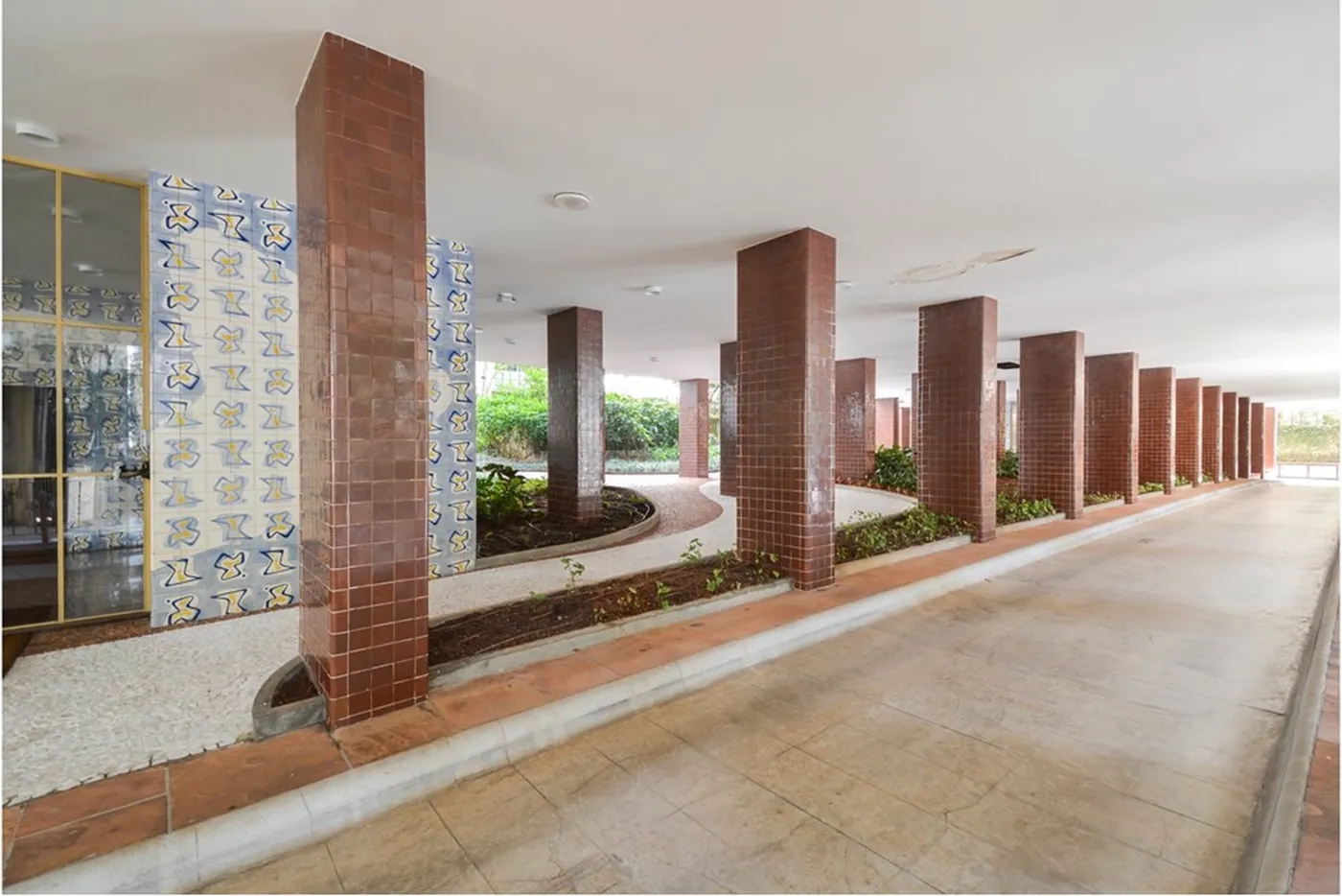 HH 235 Apto 601241057-19 - REMAX Ville Exclusividades