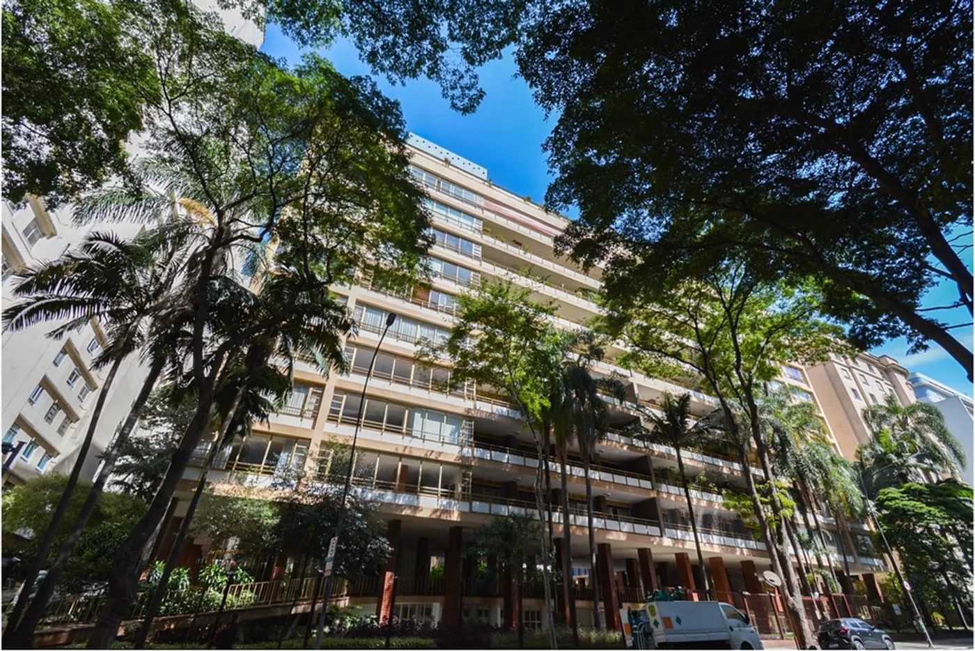 HH 235 Apto 601241057-19 - REMAX Ville Exclusividades