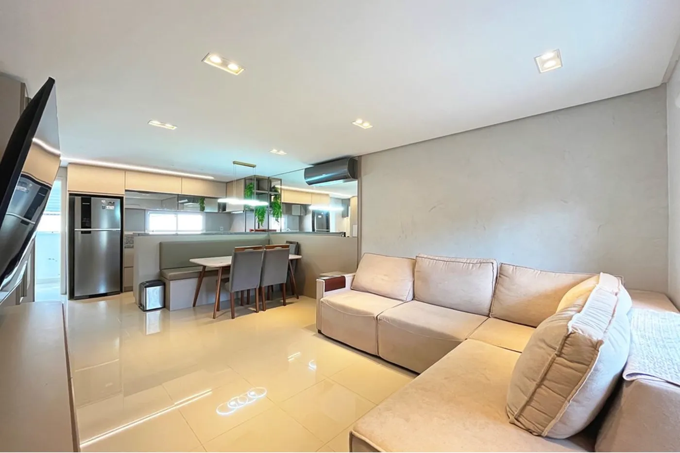 HZA 220 Casa 612481009-29 - REMAX Andar de Cima Exclusividades