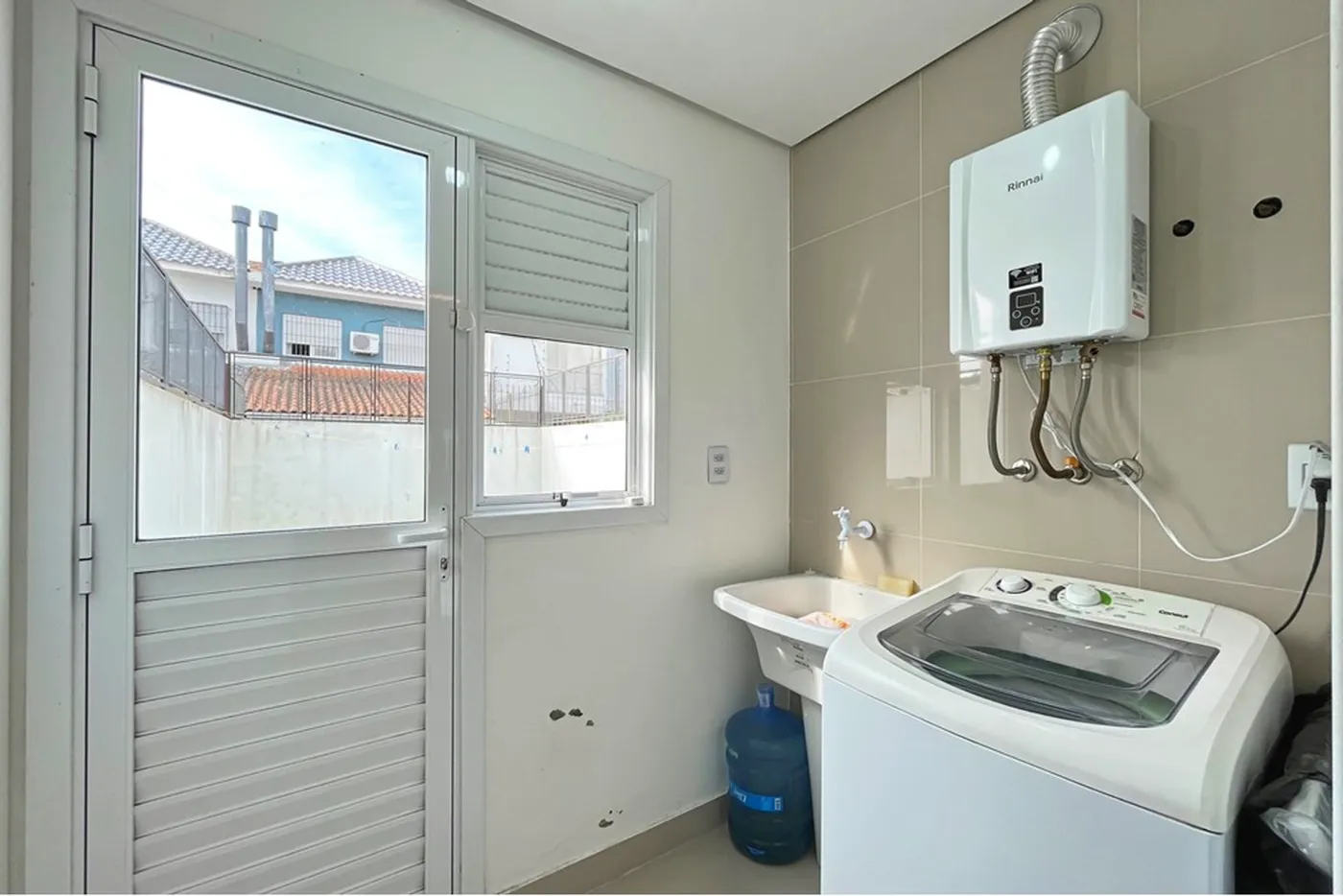 HZA 220 Casa 612481009-29 - REMAX Andar de Cima Exclusividades