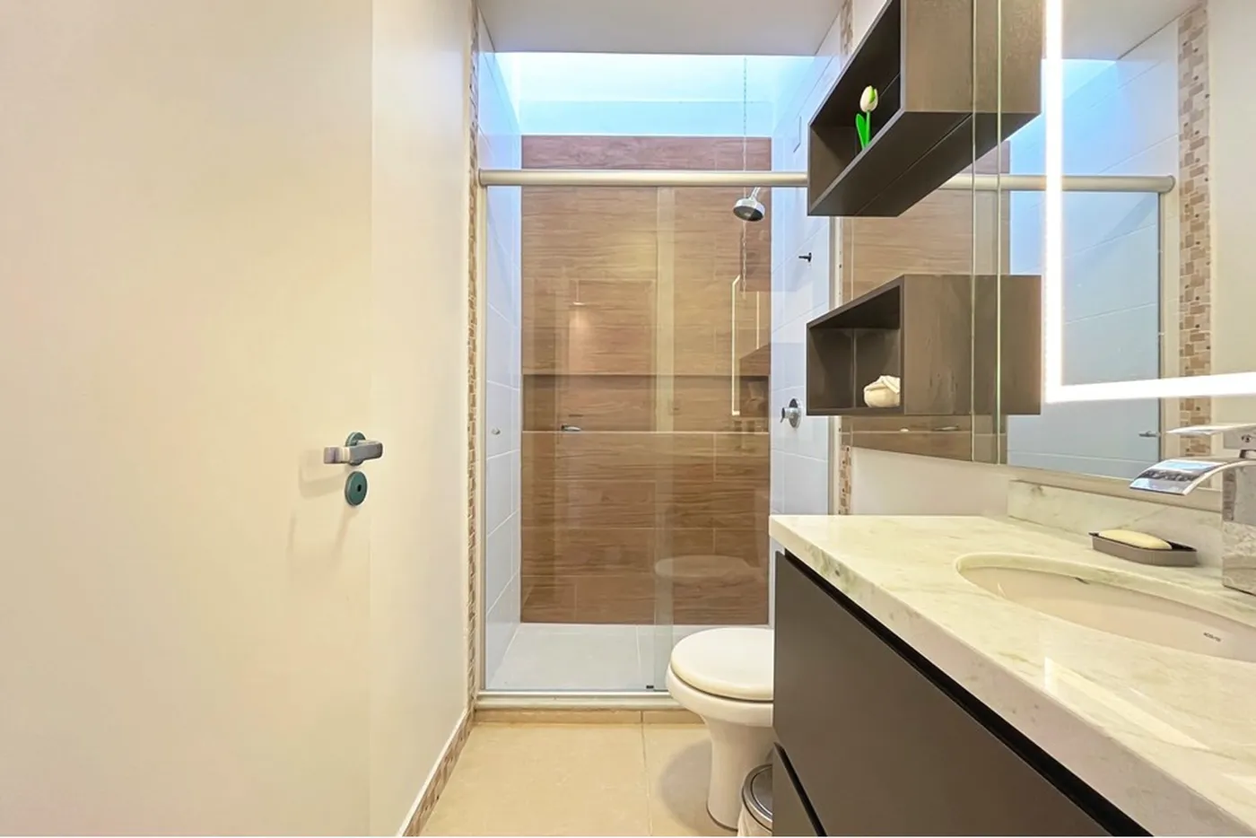 HZA 220 Casa 612481009-29 - REMAX Andar de Cima Exclusividades