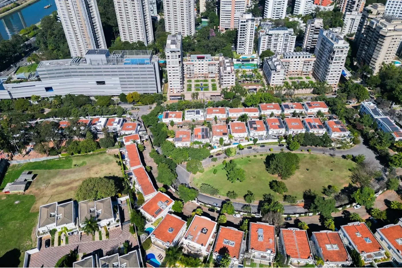 CJJ 380 Casa 630331071-8 - REMAX Comunità Exclusividades