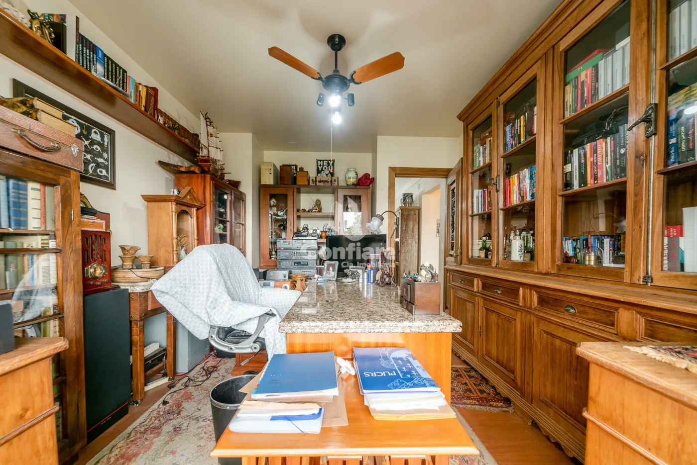 Plano Alto Apto 19909 - Confiare Cia Imobiliaria Exclusividades