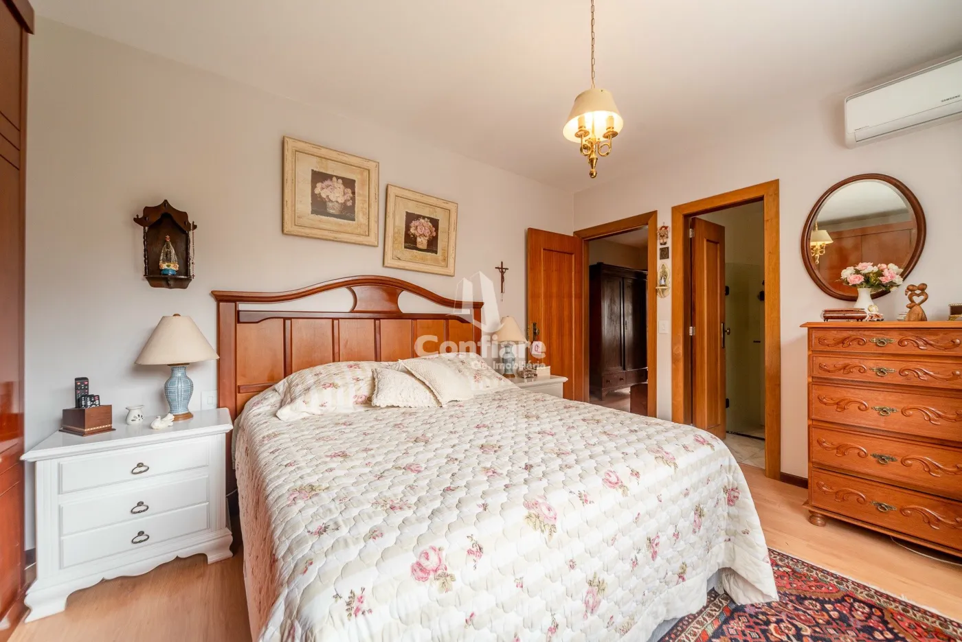 Plano Alto Apto 19909 - Confiare Cia Imobiliaria Exclusividades