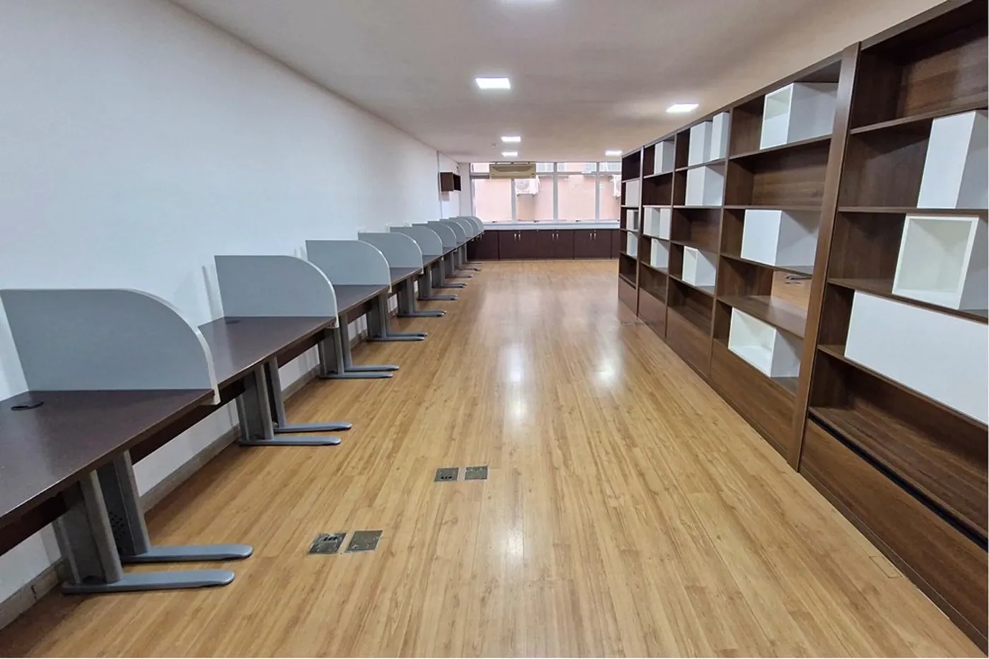 RCC 139 Sala 602301001-159 - Remax Trinity Exclusividades RCC 139 Sala 602301001-159 - Remax Trinity Exclusividades