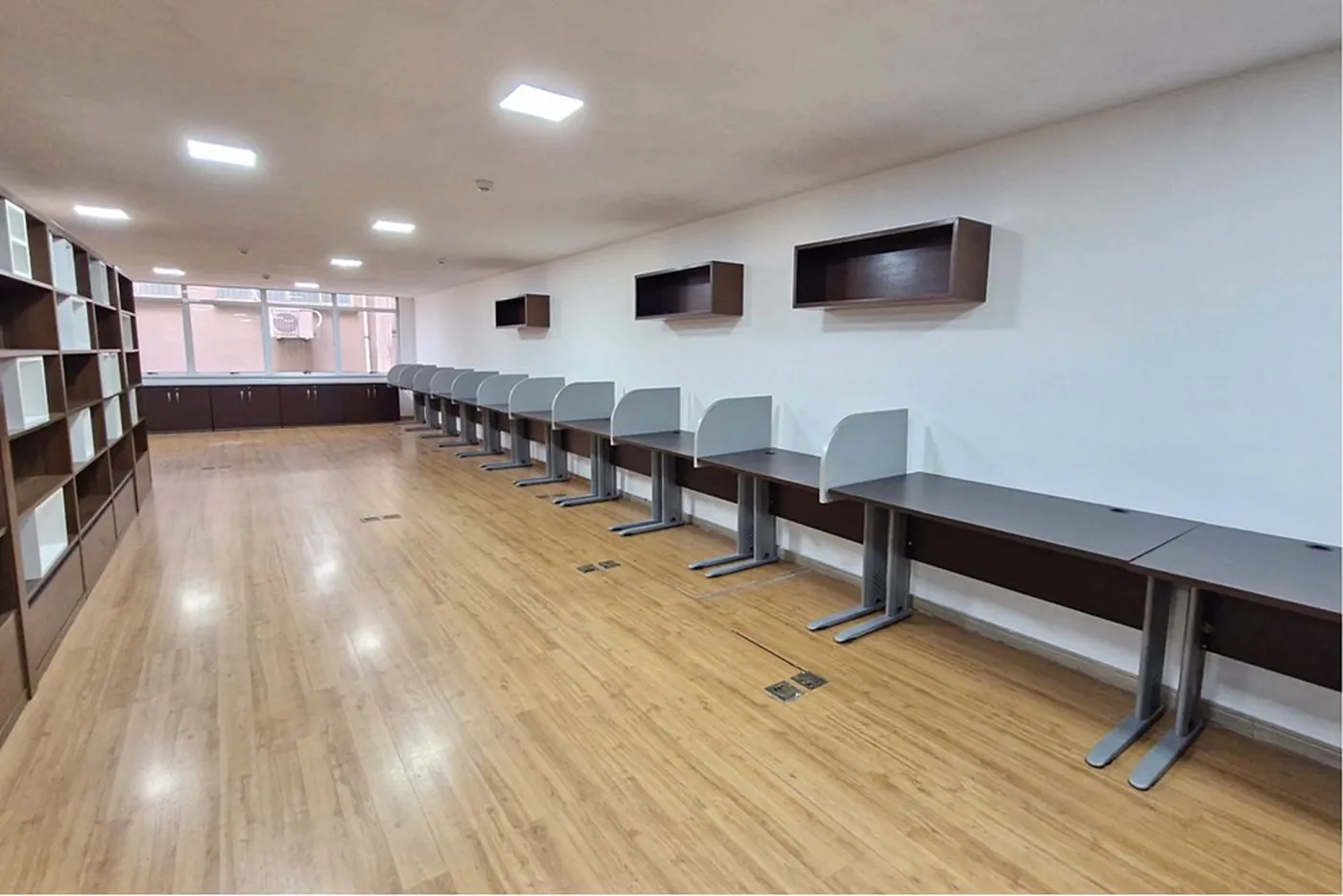 RCC 139 Sala 602301001-159 - Remax Trinity Exclusividades RCC 139 Sala 602301001-159 - Remax Trinity Exclusividades