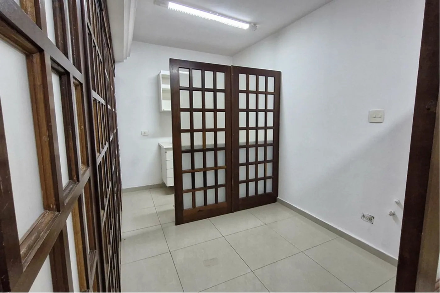 RCC 139 Sala 602301001-159 - Remax Trinity Exclusividades RCC 139 Sala 602301001-159 - Remax Trinity Exclusividades