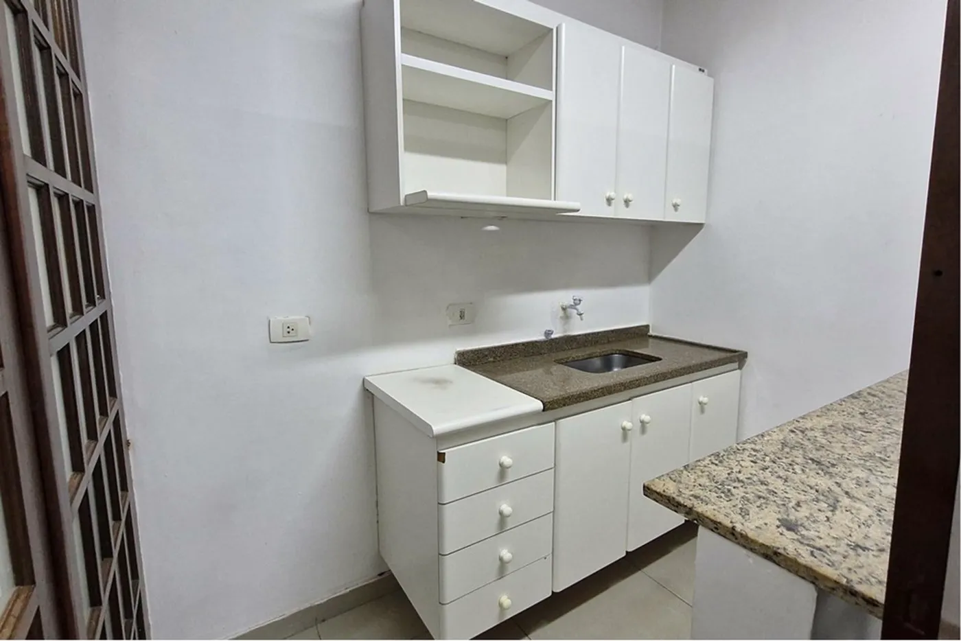 RCC 139 Sala 602301001-159 - Remax Trinity Exclusividades RCC 139 Sala 602301001-159 - Remax Trinity Exclusividades