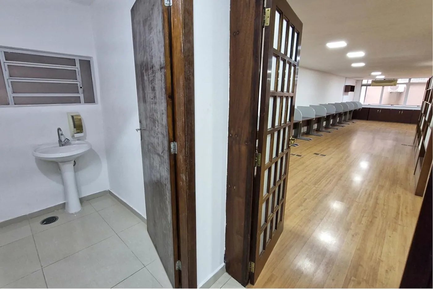 RCC 139 Sala 602301001-159 - Remax Trinity Exclusividades RCC 139 Sala 602301001-159 - Remax Trinity Exclusividades