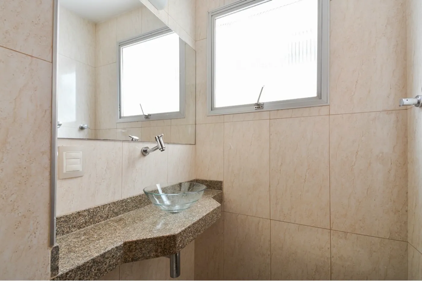 HDBM 217 Apto 601241057-21 - REMAX Ville Exclusividades