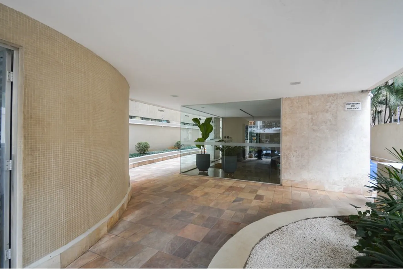 HDBM 217 Apto 601241057-21 - REMAX Ville Exclusividades