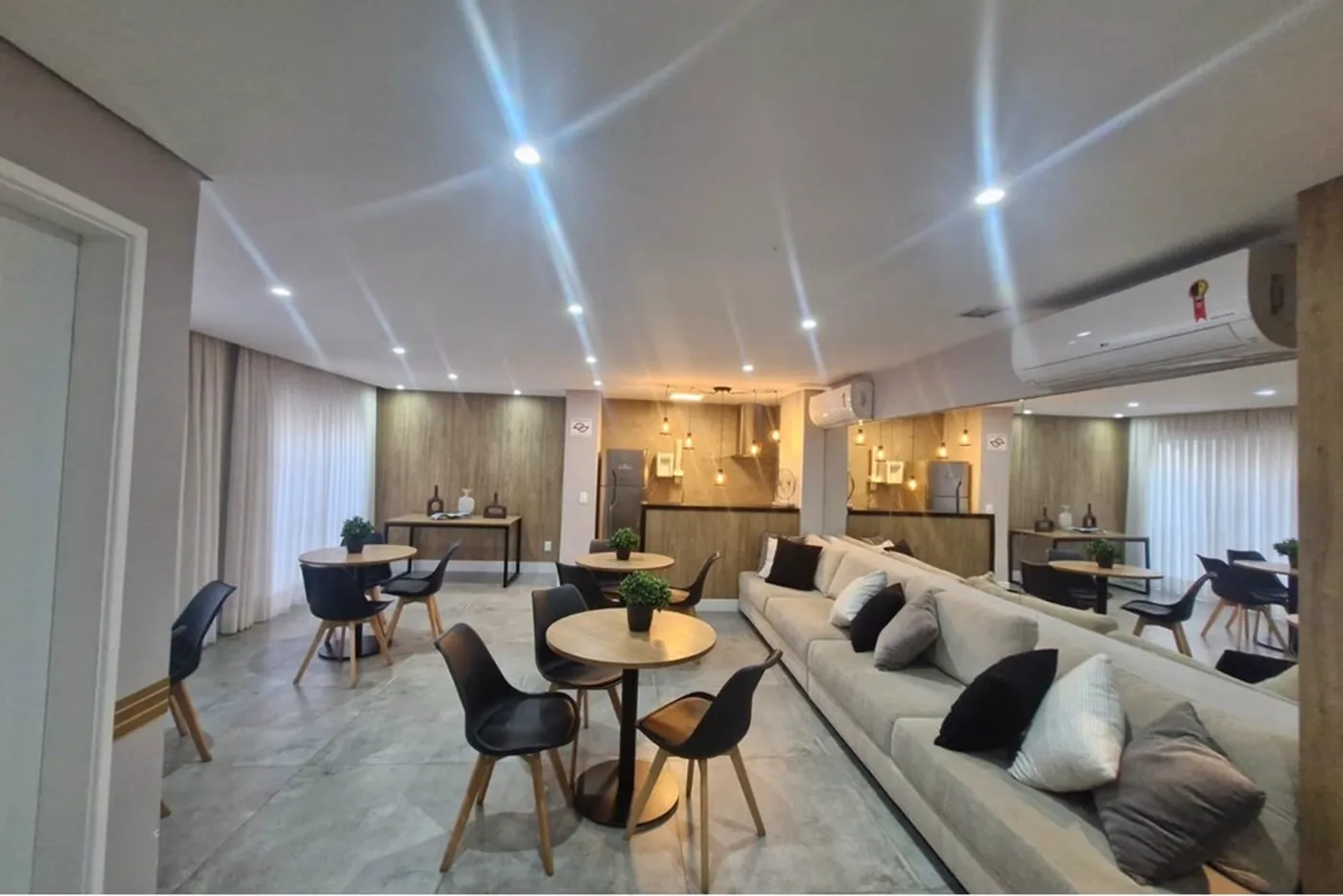 VEE 472 Apto 602291018-167 - REMAX B12 Exclusividades VEE 472 Apto 602291018-167 - REMAX B12 Exclusividades