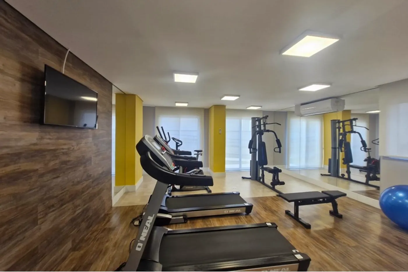 VEE 472 Apto 602291018-167 - REMAX B12 Exclusividades VEE 472 Apto 602291018-167 - REMAX B12 Exclusividades