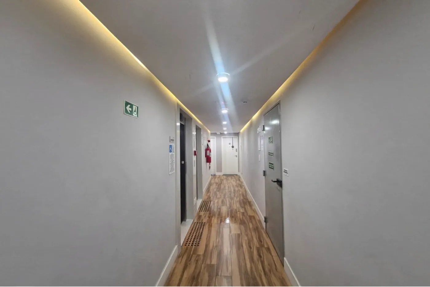 VEE 472 Apto 602291018-167 - REMAX B12 Exclusividades VEE 472 Apto 602291018-167 - REMAX B12 Exclusividades