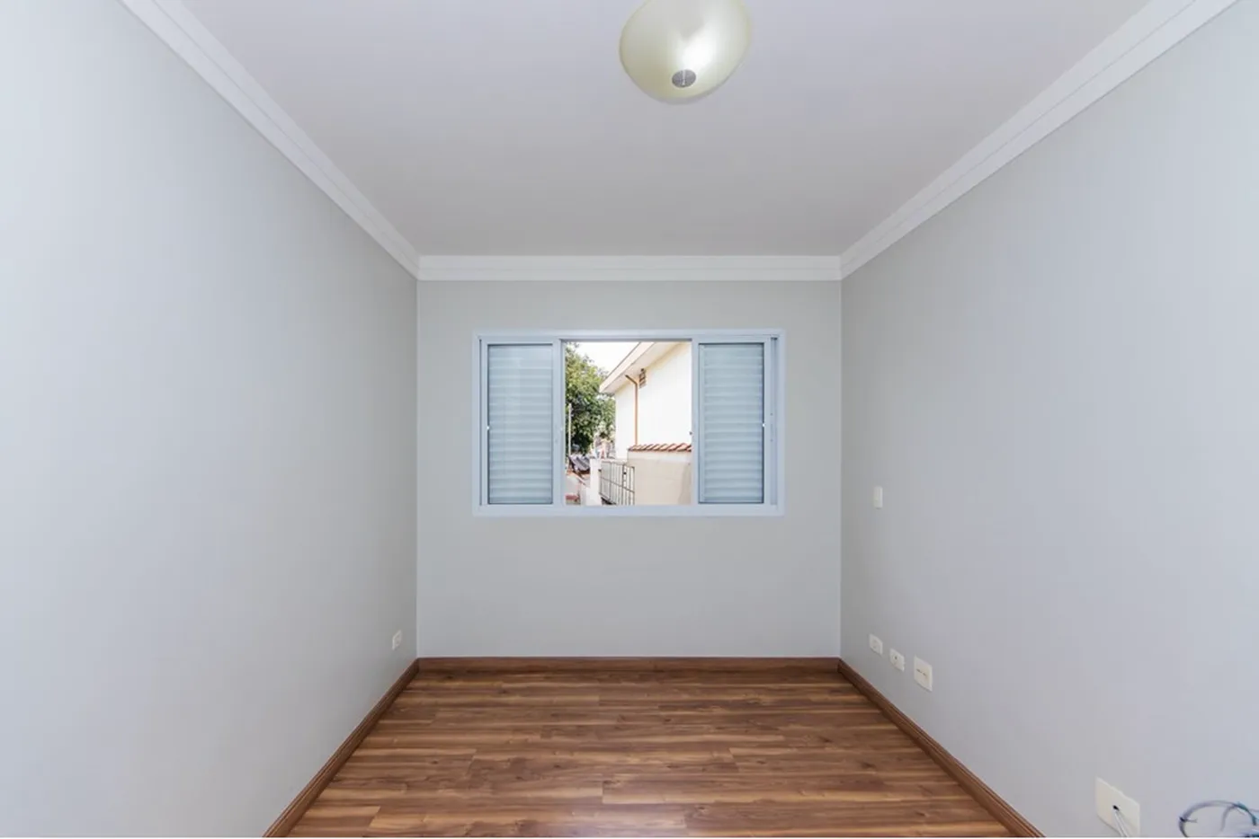 VEDDL 51 Casa 602291040-9 - REMAX B12 Exclusividades VEDDL 51 Casa 602291040-9 - REMAX B12 Exclusividades