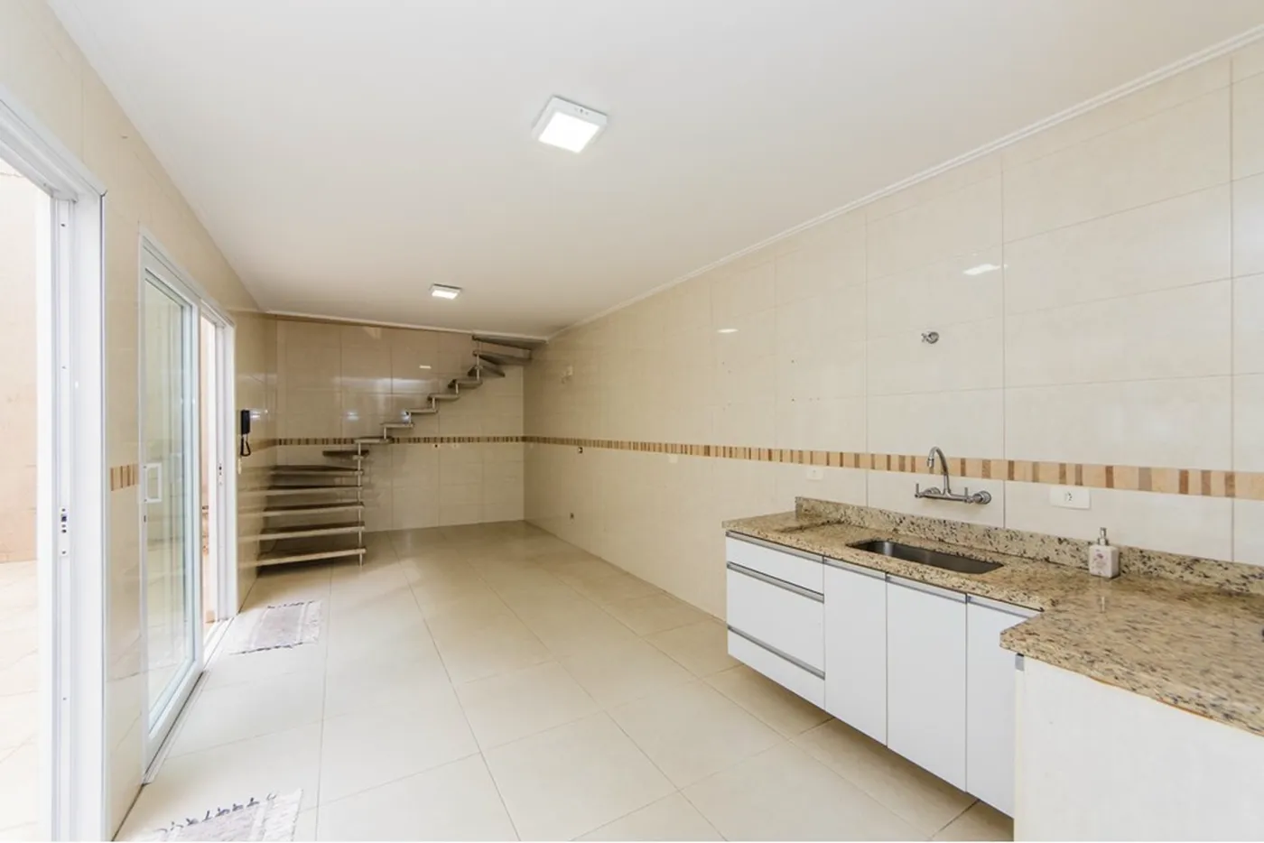 VEDDL 51 Casa 602291040-9 - REMAX B12 Exclusividades VEDDL 51 Casa 602291040-9 - REMAX B12 Exclusividades