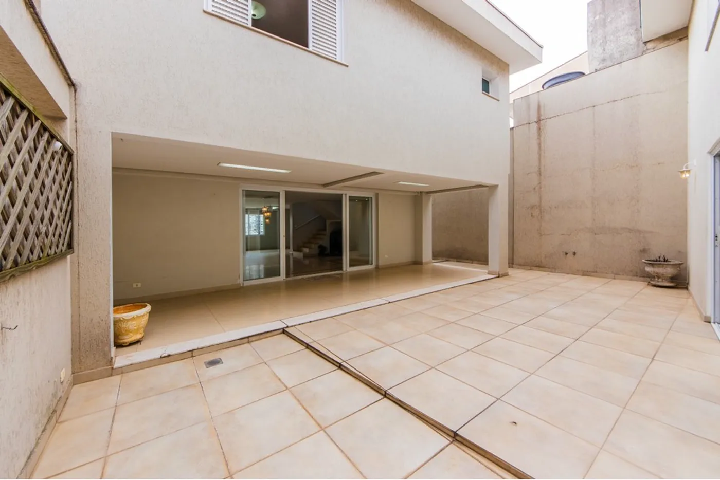 VEDDL 51 Casa 602291040-9 - REMAX B12 Exclusividades VEDDL 51 Casa 602291040-9 - REMAX B12 Exclusividades