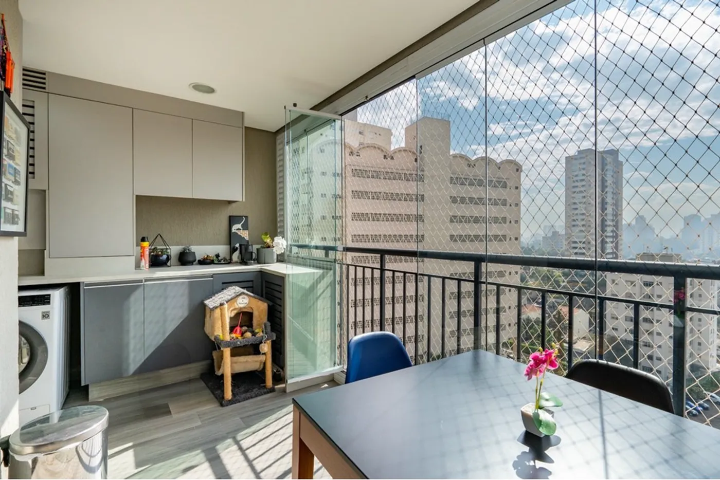 VMGL 276 Apto 601241006-51 - REMAX Ville Exclusividades