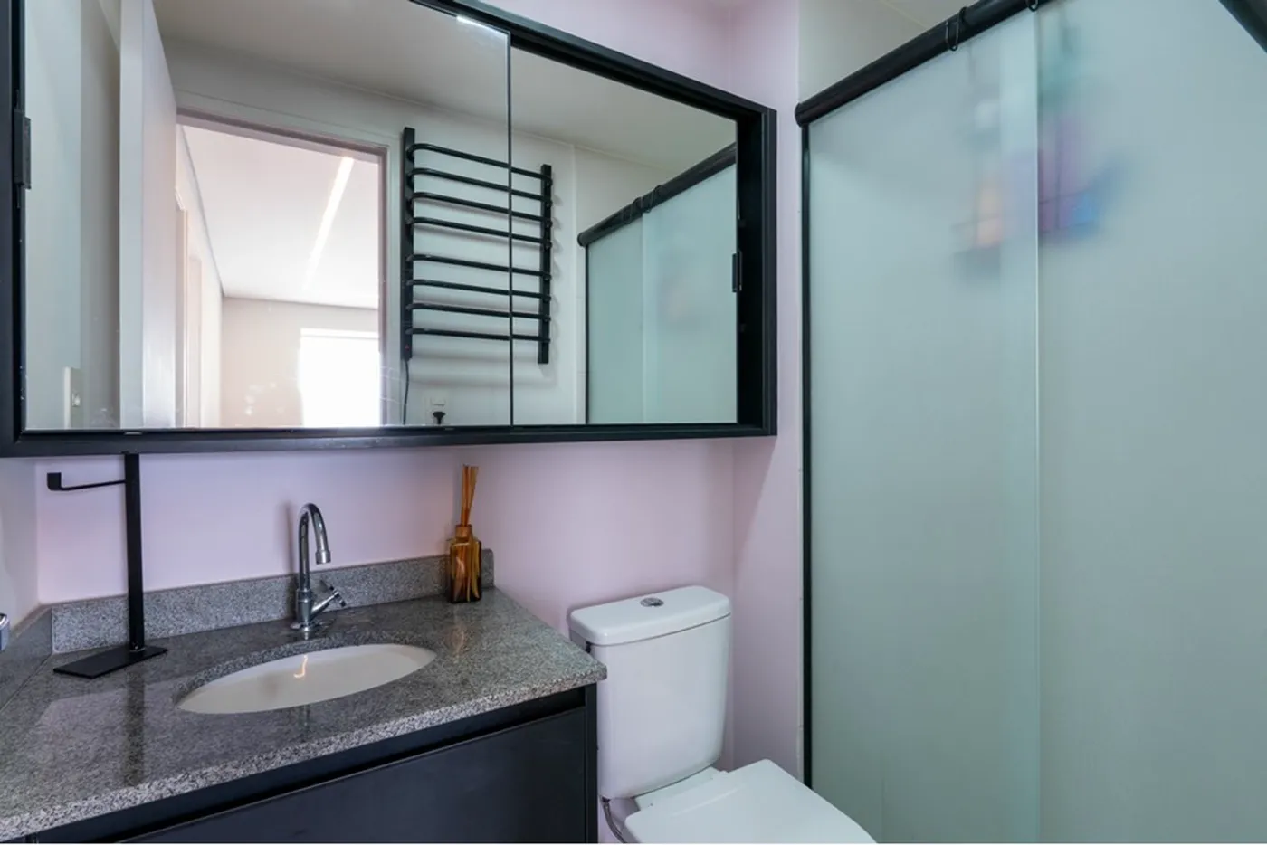 VMGL 276 Apto 601241006-51 - REMAX Ville Exclusividades