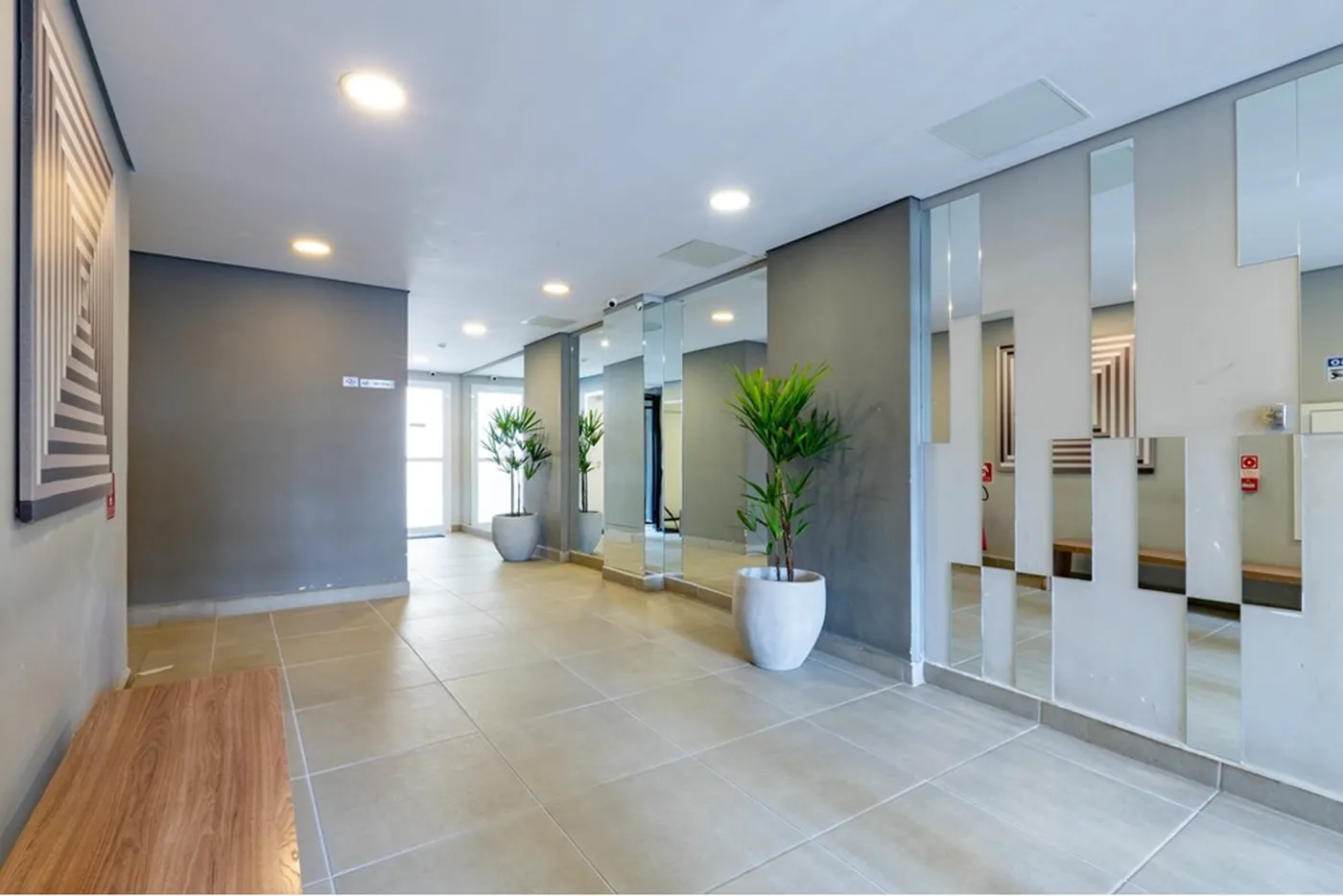 VMGL 276 Apto 601241006-51 - REMAX Ville Exclusividades